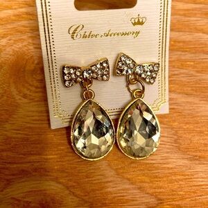 Chloe Accessory Formal Occasion Bridal Clear Teardrop Bow Style Earrings.